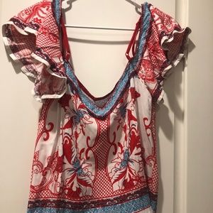 Off the shoulder cute summer/spring shirt